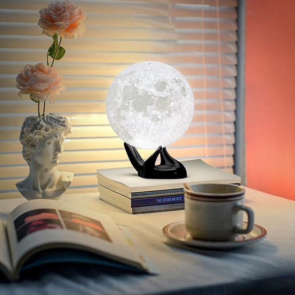 3D Printed Moon Lamp